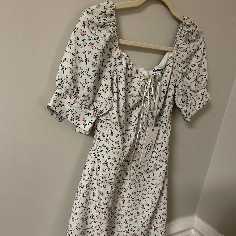 NWT Showpo Catalina dress - Picture 2 of 8